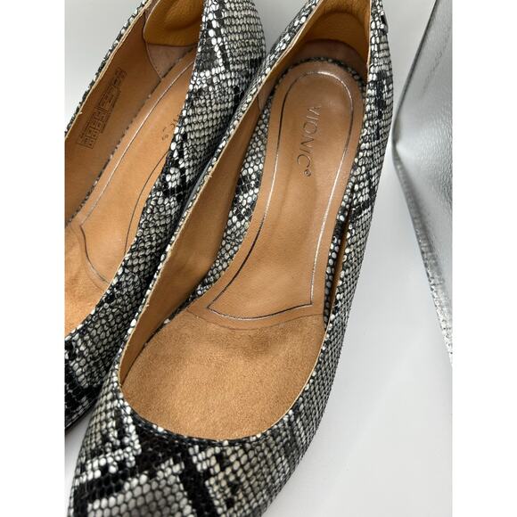 Vionic Madison Mia Snakeskin Pointed Toe Block Heels - Picture 2 of 8